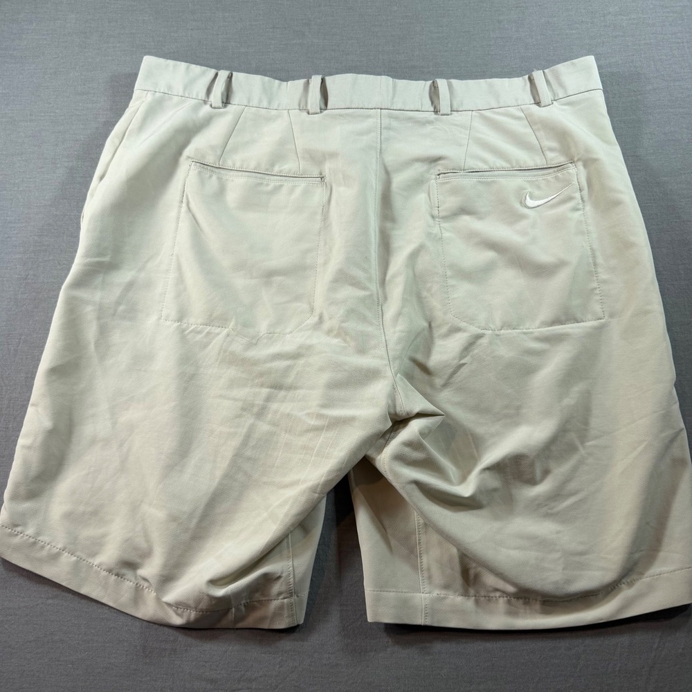 Nike Golf Shorts Mens 38 Tan Good Dri-FIT Flat‎ Front Performance 2275